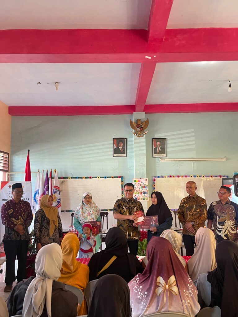 100 Siswa Batu Terima SK PIP dari DPR RI: SDN Sumberejo 01 Jadi Tuan Rumah, Harapan Baru Pendidikan Gratis